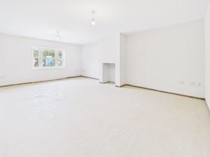 Lounge- click for photo gallery